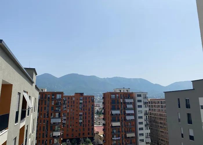 Zirkon Rush * טיראנה