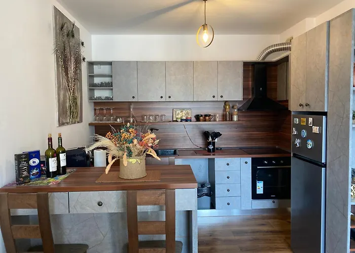 Zirkon Rush * טיראנה