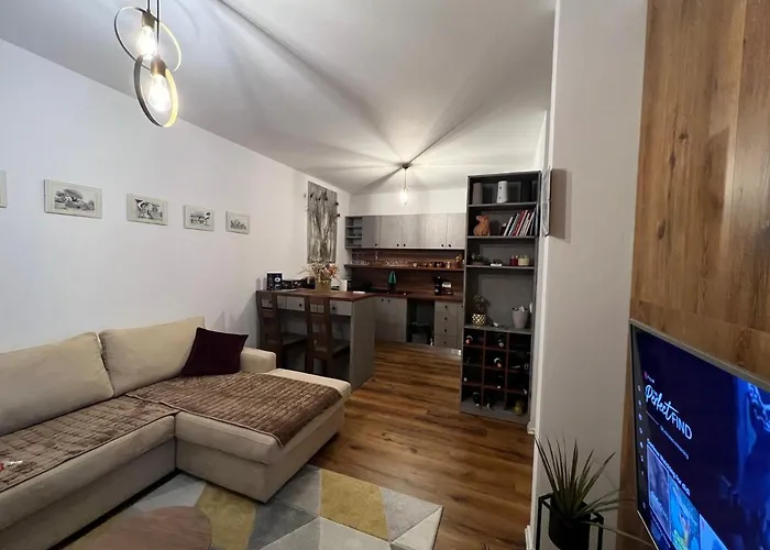 Zirkon Rush Apartman *